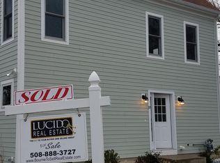 39 Bayview St, Wareham, MA 02571