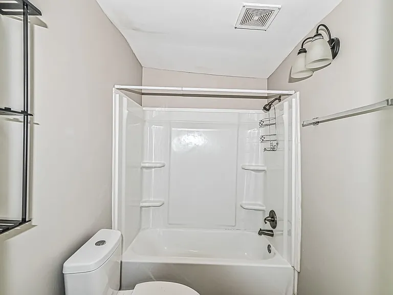 5224 Ridgeway St — Photo 14