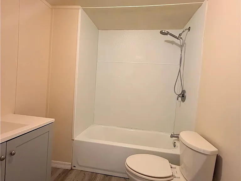 7869 Suncoast Dr — Photo 10