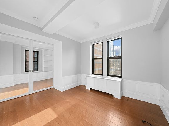 4th image of 240 W 73rd St APT 915