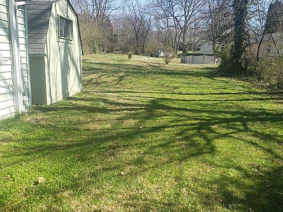 2nd image of 1704 Bradshaw Garden Rd