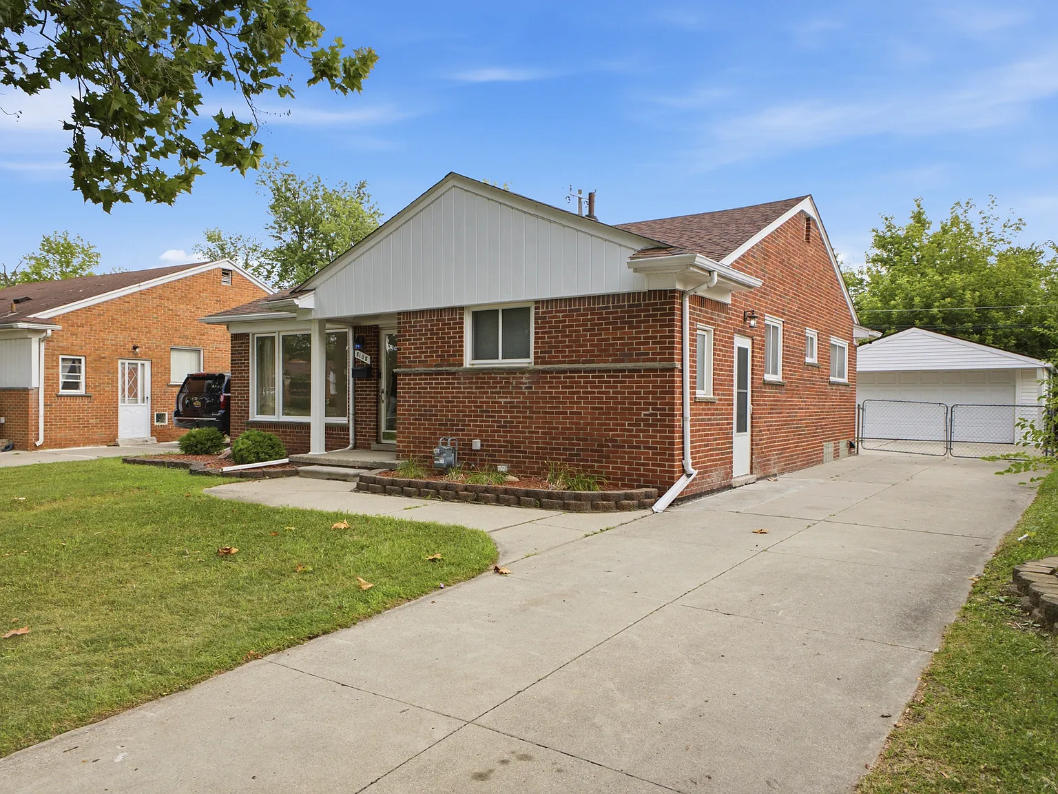 3 bed, 1.5 bath, 1200 sqft, $2,695 — Photo 4