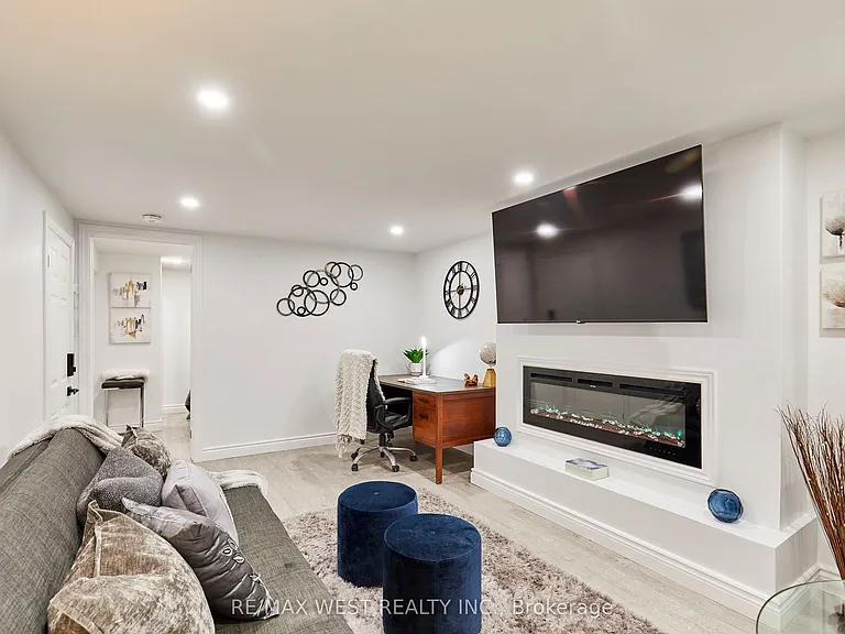 67 Hobbs Dr #BASEMENT — Photo 16