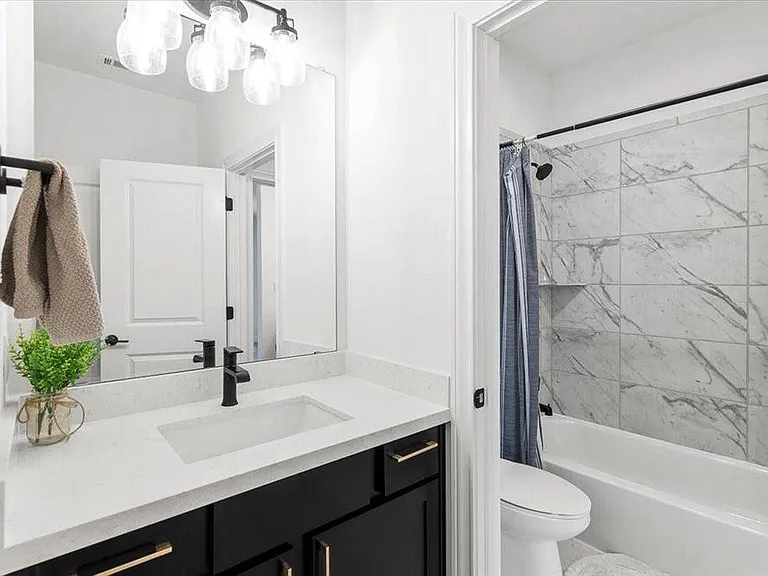 1224 Umblachery St — Photo 31