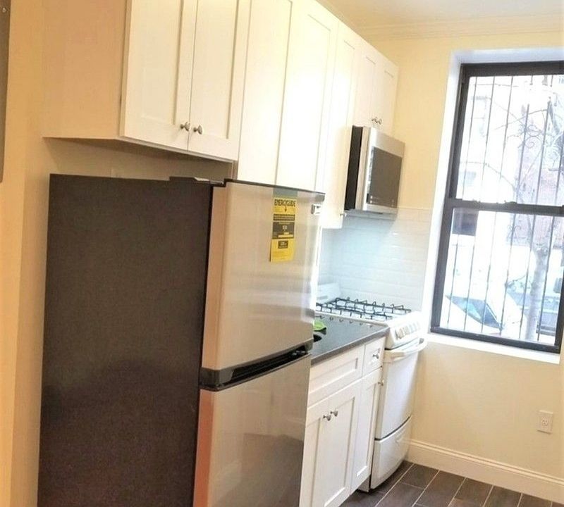 1st image of 142 E 33rd St #G