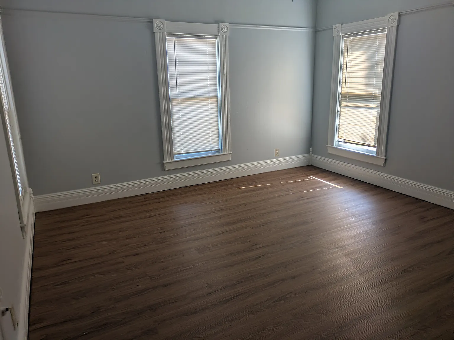 4 bed, 1500 sqft, $1,500 — Photo 1