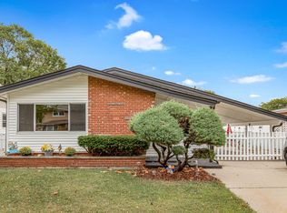 931 N Craig Pl, Addison, IL 60101