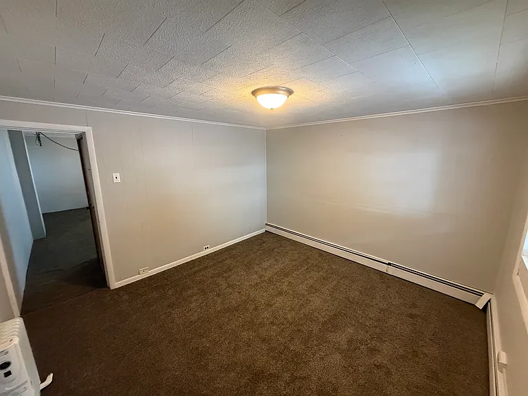 222 Honey Pot St — Photo 6