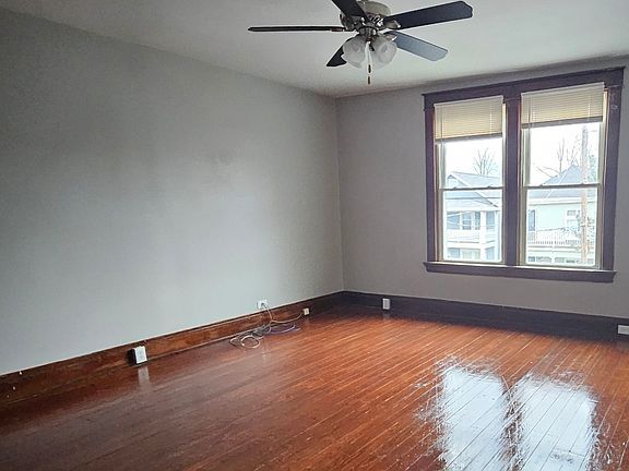 5th image of 316 E 42nd St #2