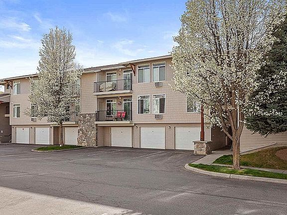 5th image of 22855 E Country Vista Dr APT 297