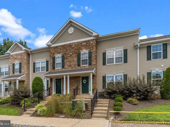 116 Fulgens Ct #153, Warrington, PA 18976