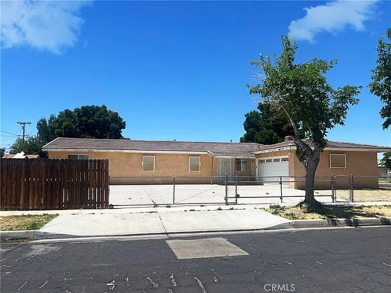 15558 Del Rey Dr — Photo 30