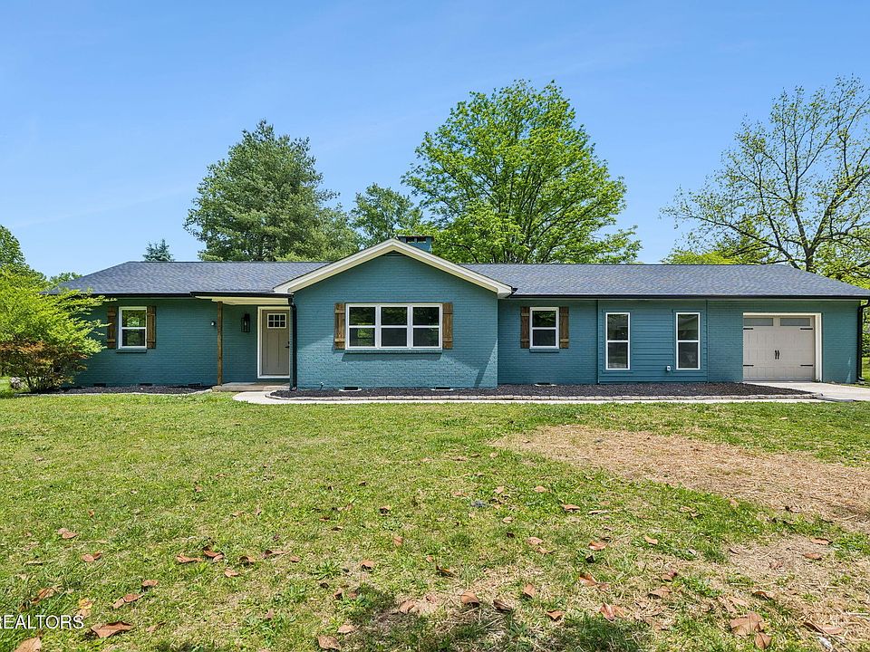 1st image of 114 Lone Oak Dr