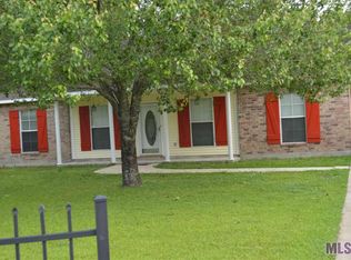 950 W New River Ext, Gonzales, LA 70737