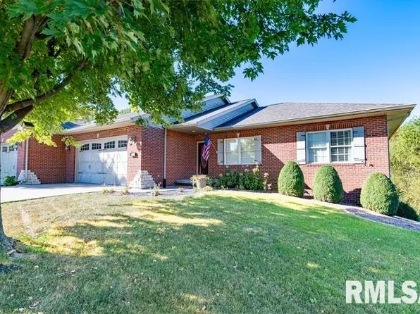 6715 Grand Fir Dr, Edwards, IL 61528