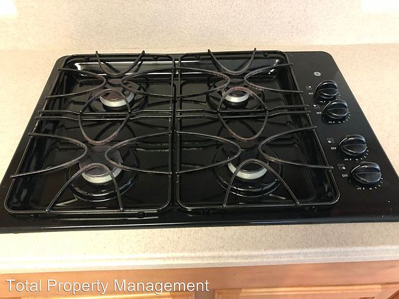 5th image of 228 N Boise St