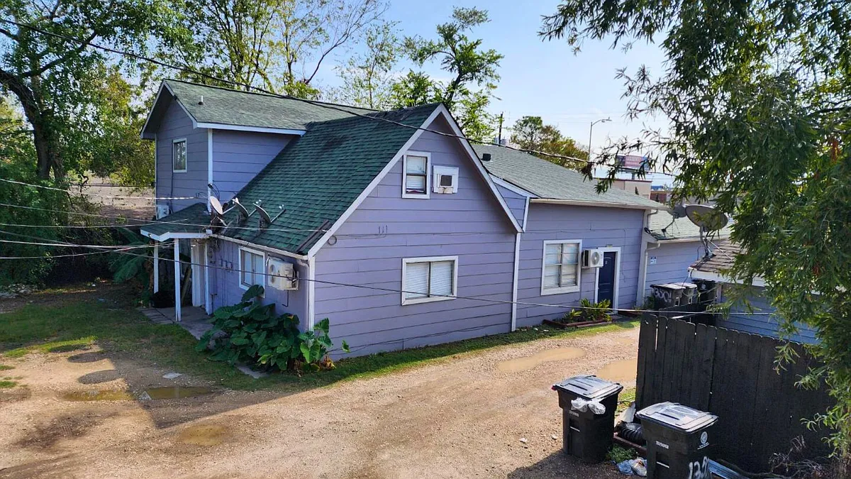 Building Photo - 13501 Topeka St #G