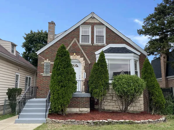 6950 W Nelson St, Chicago, IL 60634