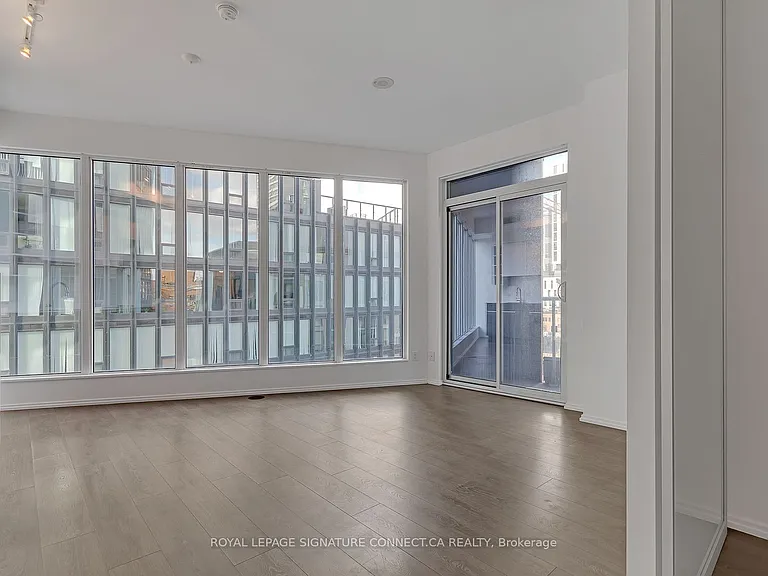 68 Shuter St #908 — Photo 6