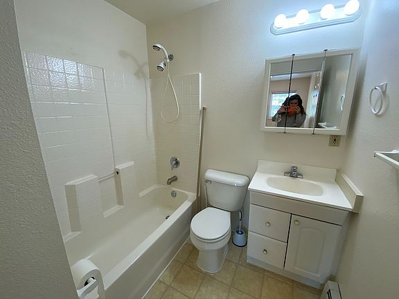 3rd image of 2224 D St #Wwa-12