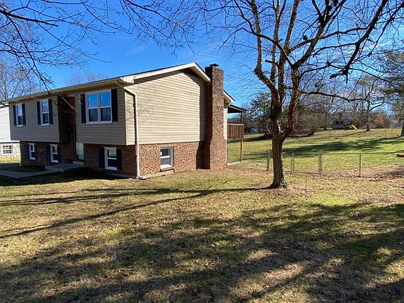 3rd image of 1404 Pipestone Ct