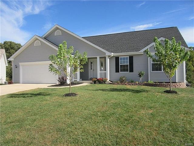 1st image of 338 Cuivre Creek Ct