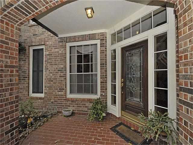2nd image of 7 Peaceful Canyon Ct
