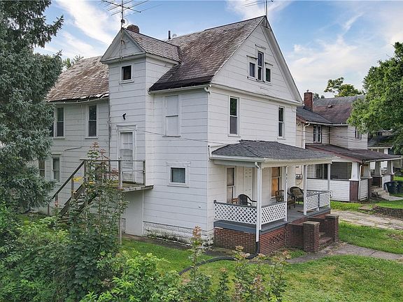 3rd image of 599-609 Sherman St