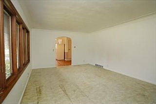 4th image of 8221 W S Ave