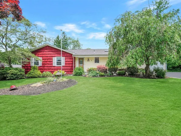 3 Janis Lane, Rocky Point, NY 11778