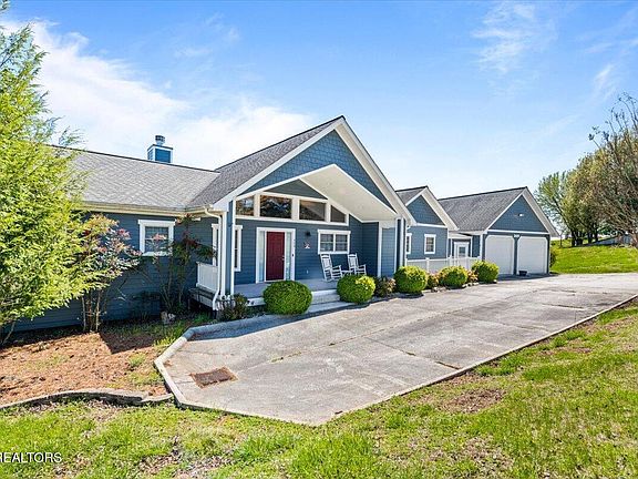2nd image of 340 Deer Meadow Cir