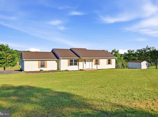 312 Fruit Orchard Dr, Capon Bridge, WV 26711