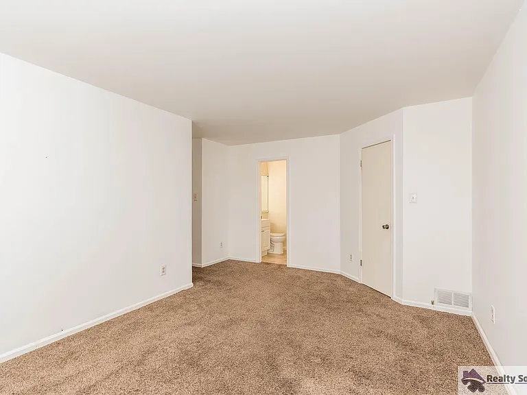 514 Cascade Ct #1 — Photo 15