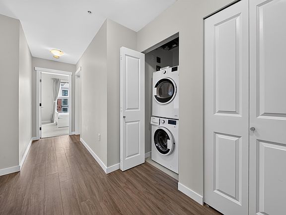 3rd image of 9551 Alexandra Rd #311