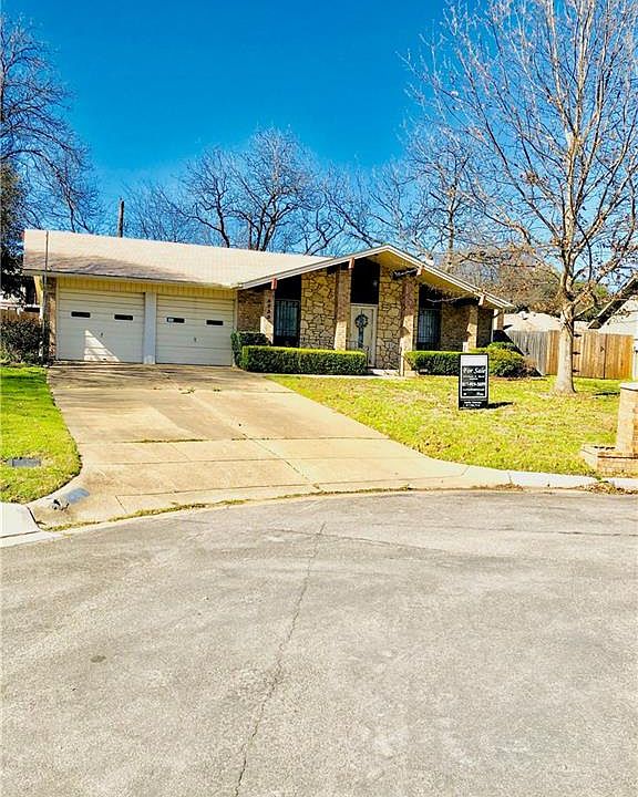 1st image of 5633 Galway Ln