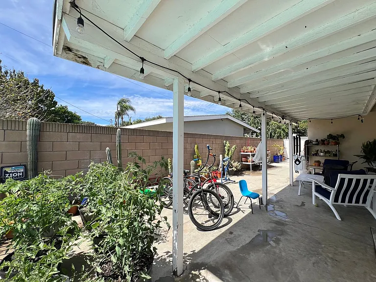 1315 Stevely Ave — Photo 16