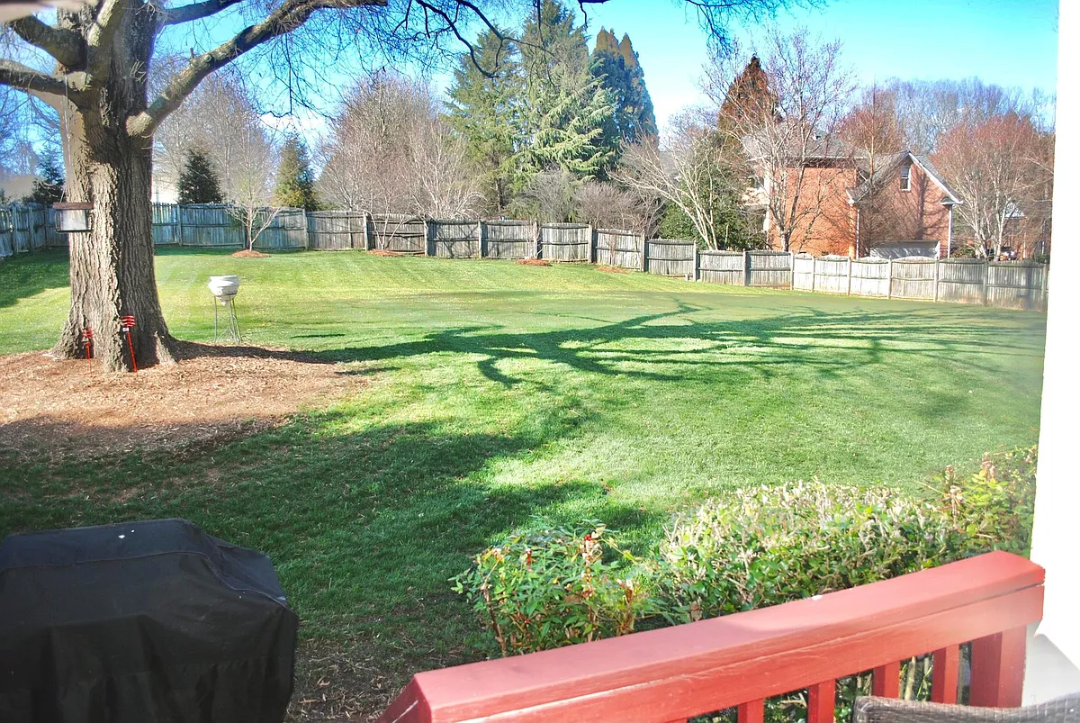 Building Photo - 674 Millswood Dr