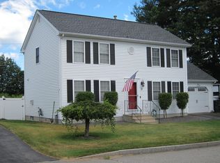 27 Hickory Ct, Manchester, NH 03103
