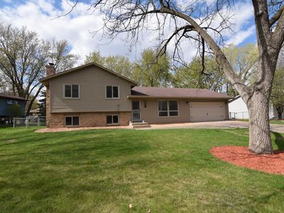 10556 104th Ave N, Maple Grove, MN, 55369