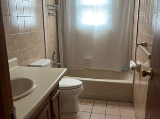 27 Deer Park Rd FLOOR 2, Huntington, NY 11743