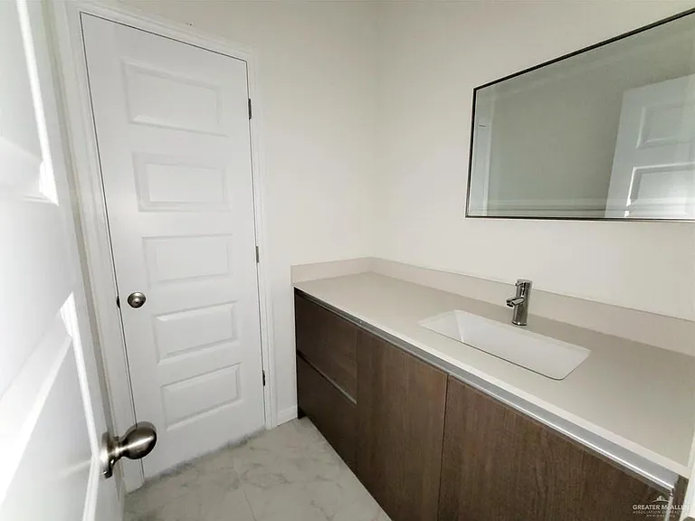 1809 Cari Nicole Ave #3 — Photo 15