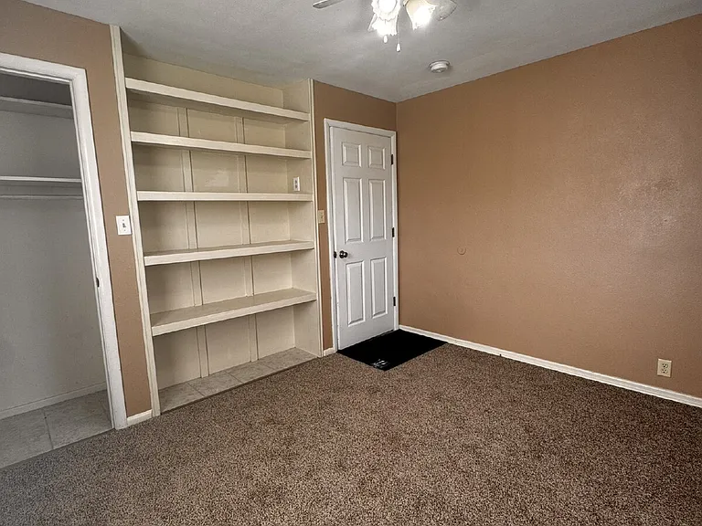 3009 W Olive St — Photo 18