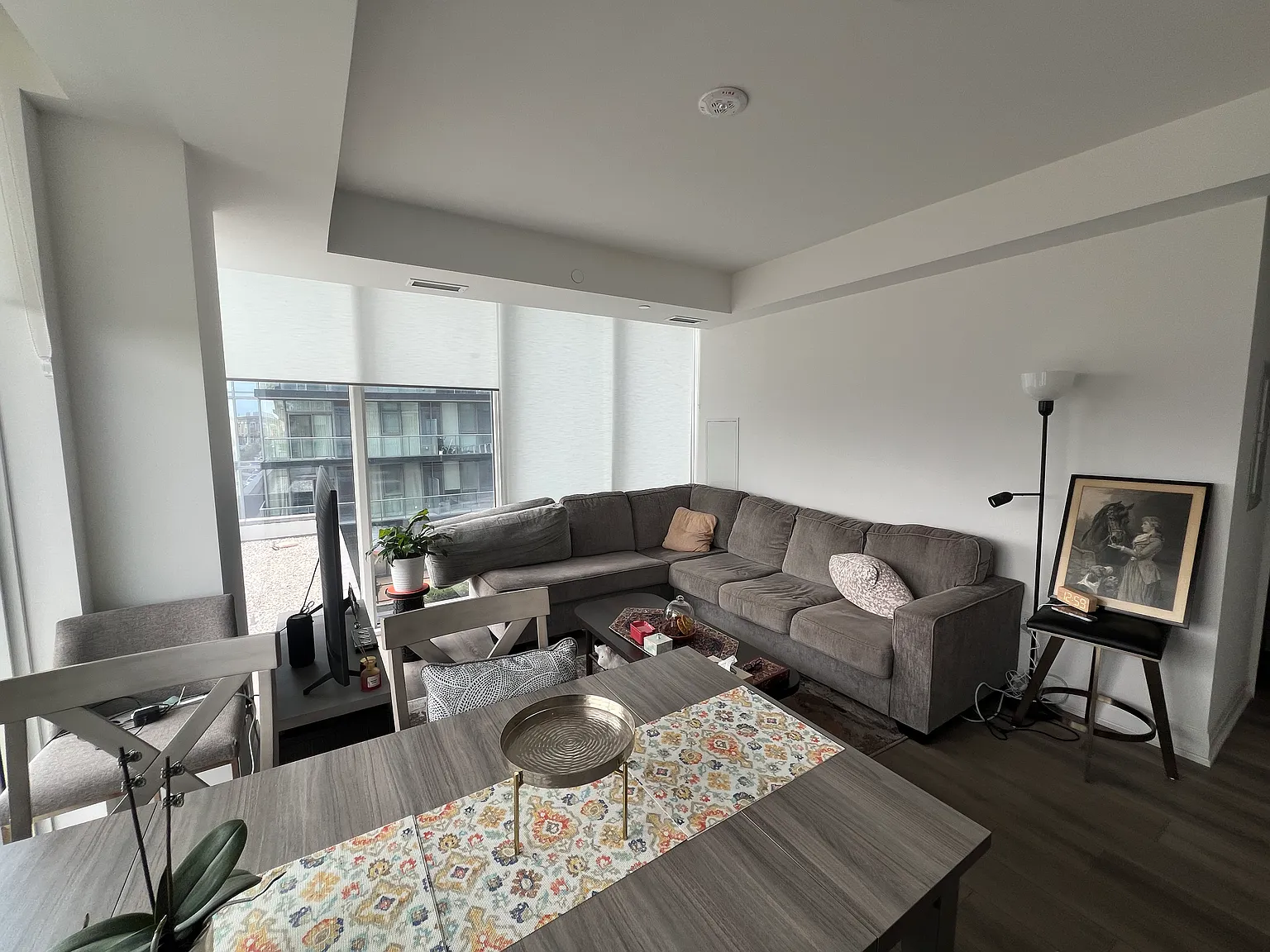 1 bed, 563 sqft, $2,500 — Photo 3