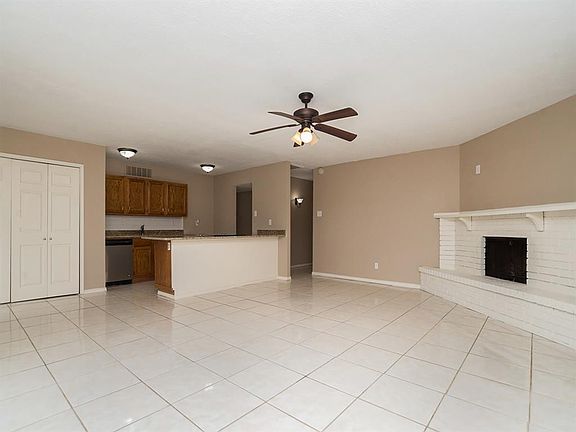 3rd image of 6921 Newcastle Pl