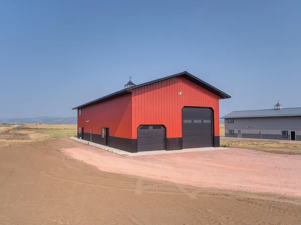 27999 Houseboat Dr, Hot Springs, SD 57747