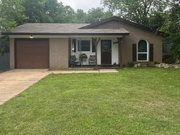 8232 Richard St, White Settlement, TX 76108