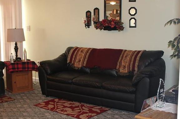 4th image of 382 Lauren Dr