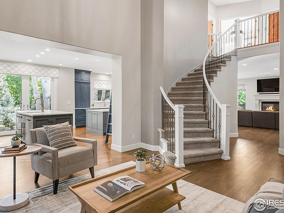 5th image of 609 Corona Ct