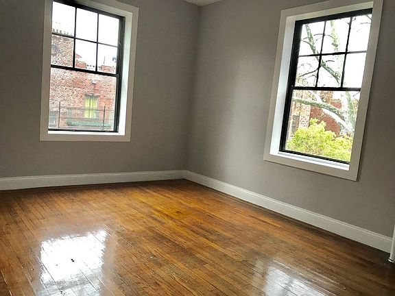 4th image of 2853 Barker Ave APT T54