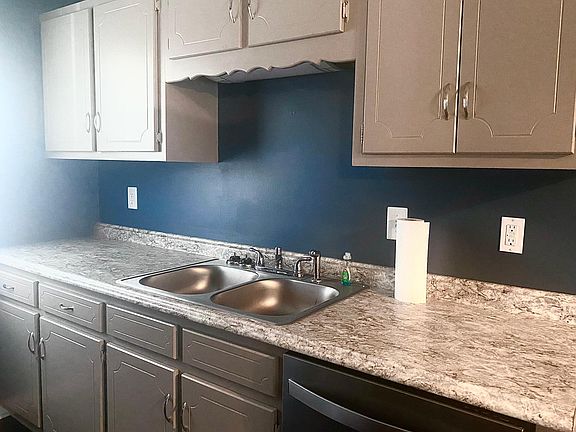 5th image of 120 Pleasant Place Way